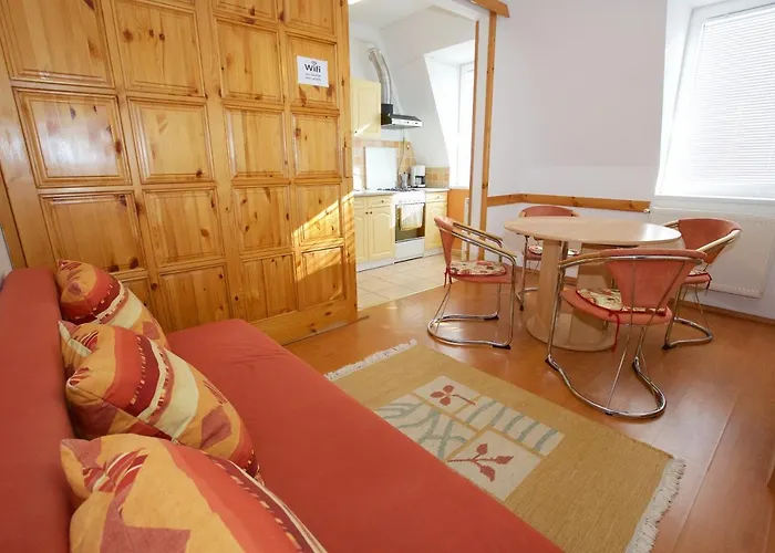 아파트 Zoli Apartmanok-kinga Kolcsey 34-36 Hajdúszoboszló