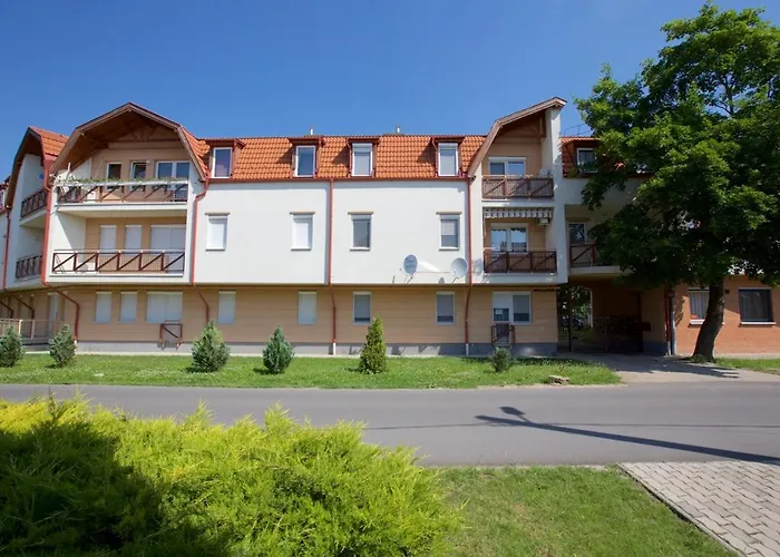 아파트 Zoli Apartmanok-kinga Kolcsey 34-36 Hajdúszoboszló