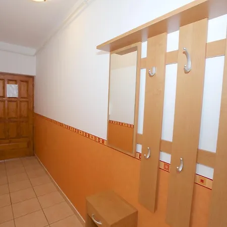 Apartment Zoli Apartmanok-kinga Kolcsey 34-36