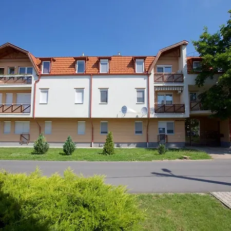 Apartment Zoli Apartmanok-kinga Kolcsey 34-36 Hajduszoboszlo